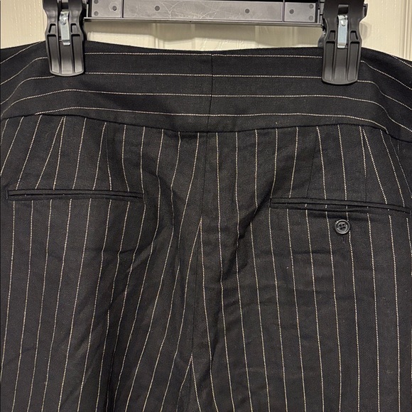 Lauren Ralph Lauren Plus Pinstripe Linen Blend Shorts - Picture 7 of 11